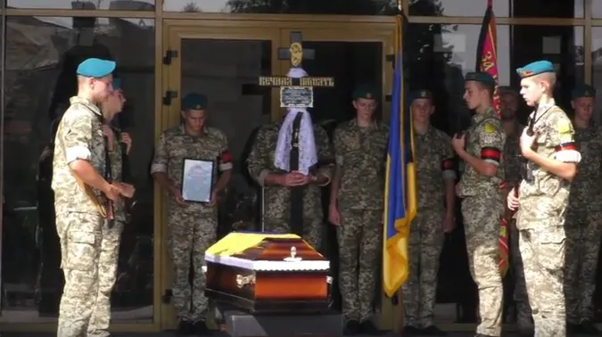 У Луцьку попрощалися із загиблим у Іловайському котлі воїном (відео)