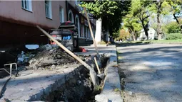 Доступніше: в Нововолинську пристосовують бордюри для колісних візків (фото)