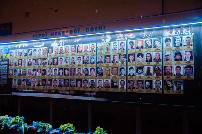 Спогади про Євромайдан та Революцію Гідності: у центрі Луцька відбулося народне віче (фото)