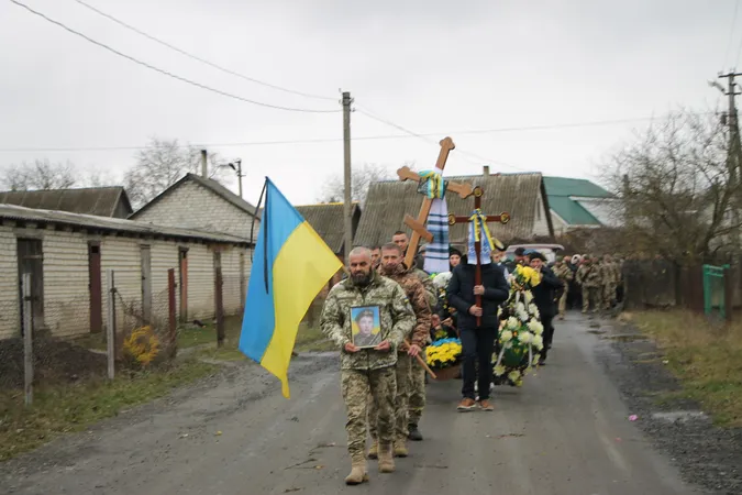 У селі на Волині похоронили загиблого захисника Віталія Лук'янчука