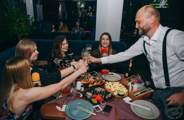 George’s Club – ідеальне місце для стильної вечірки!*
