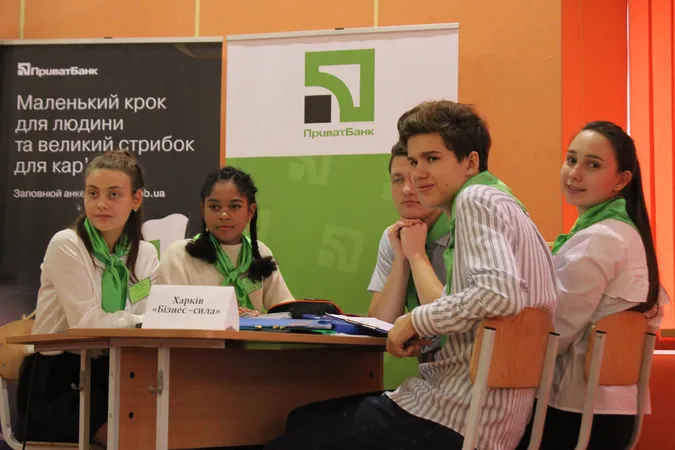 ПриватБанк нагородив найкращих юних економістів України (фото)*