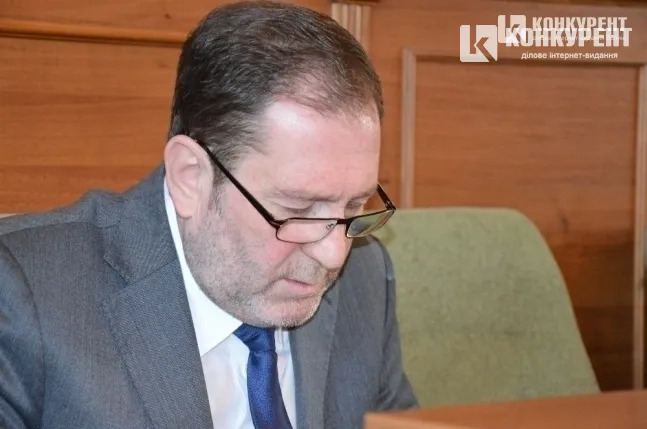 Василь Столяр неодноразово рахував прибутки від добування бурштину на Волині