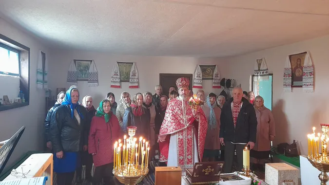 У маленькому волинському селі в церкві вперше правили українською (фото)