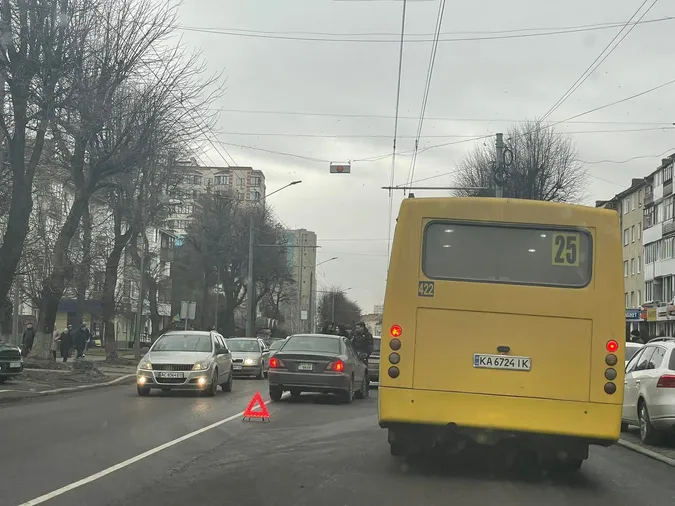 У Луцьку – ДТП на Волі: рух транспорту ускладнений