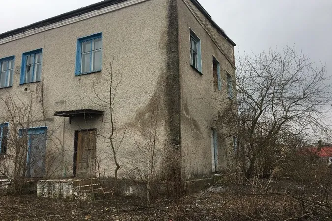 Поруйнований хлібозавод у Горохові продали за пів мільйона (фото)