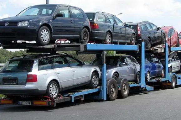 Українці почали частіше купувати вживані автомобілі 
