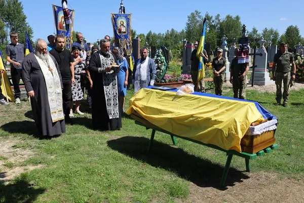 На Волині провели в останню путь полеглого на Сумщині воїна Сергія Конончука (фото)