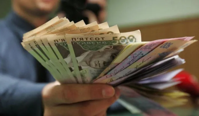 Рада прийняла закон про 8 тисяч допомоги ФОПам: хто отримає