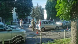 У Луцьку на Перемоги зіштовхнулися три автівки (фото)