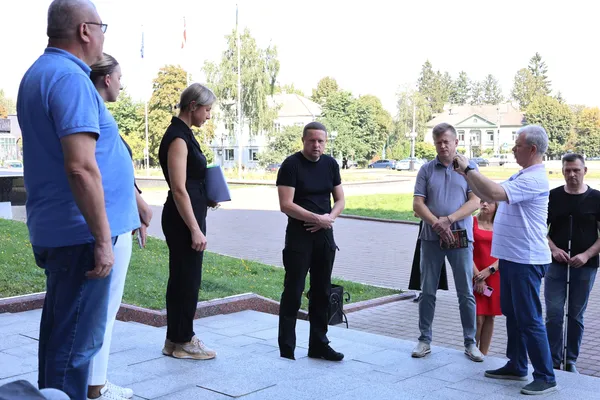 Головна адмінбудівля Волині пройшла тест на безбар'єрність (фото)
