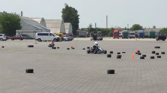 У Луцьку відбулись змагання з картингу серед дітей: як це було (фото)