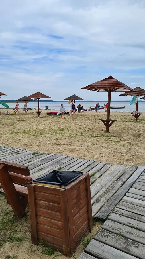 Показали, якою стала набережна на Світязі (фото)