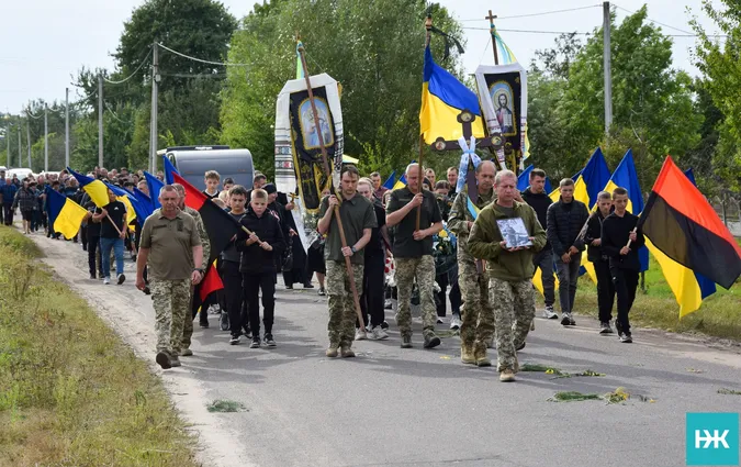 Майже рік вважався зниклим: на Волині попрощалися з воїном Олександром Динем