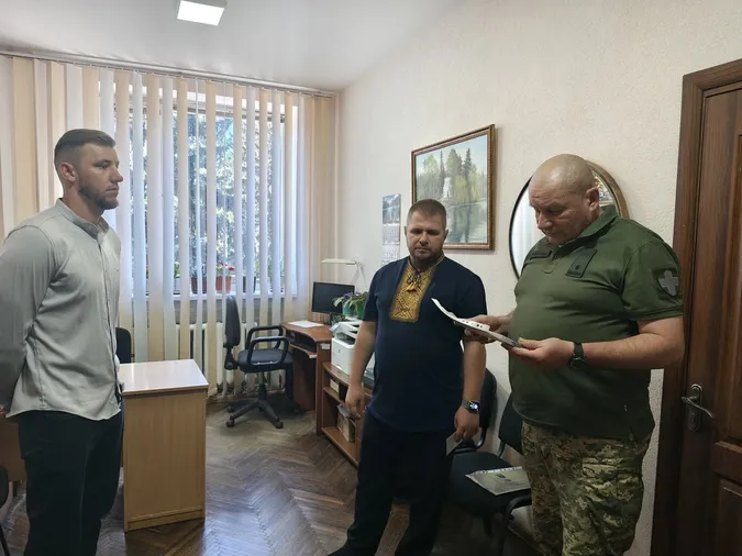 Двох захисників із Рожищенської громади нагородили державними відзнаками (фото)