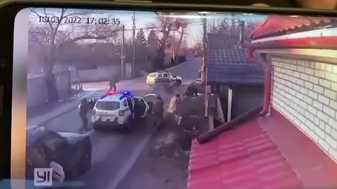 У Києві на блокпості застрелили колишнього високопосадовця СБУ (відео)