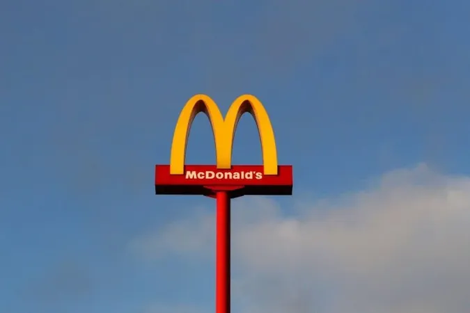 Працівниця McDonald's вистрілила у клієнта, який поскаржився на своє замовлення