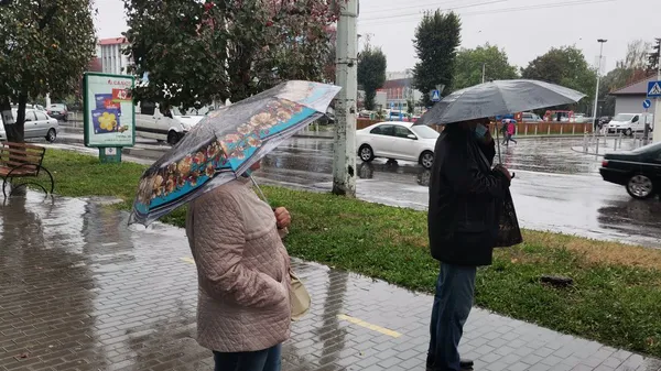 Під відділом Пенсійного фонду в Луцьку – черги (фото, відео)