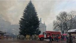 У Львові сталася пожежа на різдвяному ярмарку: є постраждалі (фото)