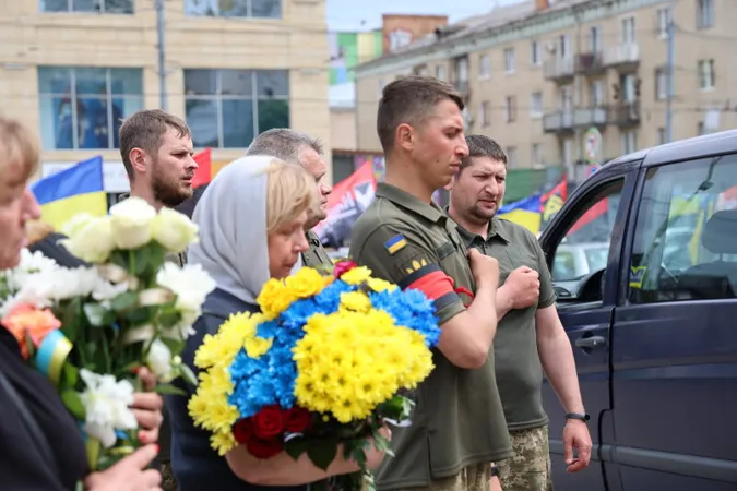 У Луцьку попрощалися із загиблим на Донеччині Віктором Степанюком (фото)