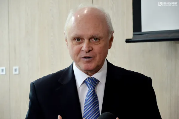 У Луцьку представники команди Гриценка розповіли, чому вони голосуватимуть «ЗА» (фото)*