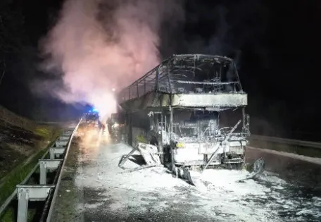 У Польщі згорів автобус із Києва: евакуювали близько 70 українців (фото)