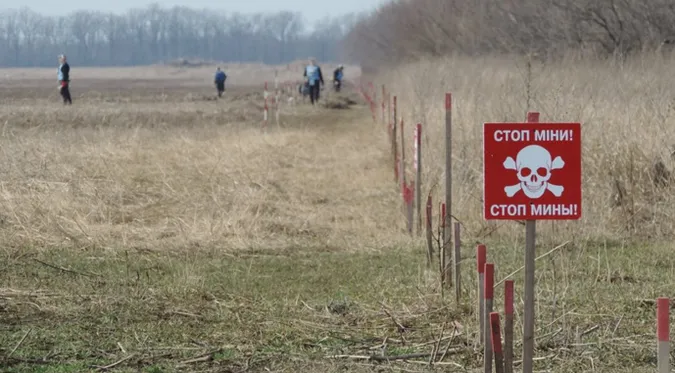 Під час обстрілу загинули шестеро рятувальників, які розміновували Херсонщину