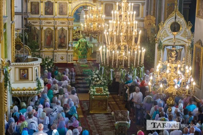 Як лучани на Трійцю освячували лепеху (фото)