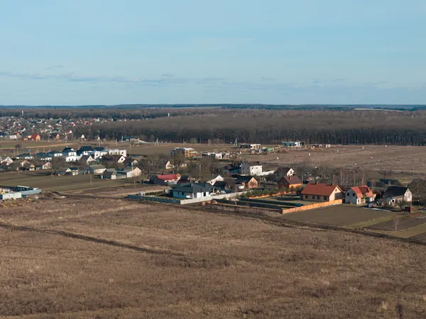 Краєвиди, які хочеться бачити щодня: що відкривається з вікон заміських будинків