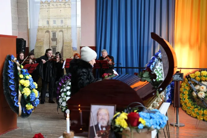 У Луцьку попрощались з видатним музикантом Товієм Рівцем (фото)