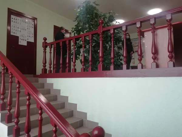 На Волині – недоступні приміщення та черги до дільниць (фото, відео)