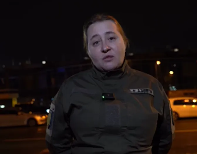 У Києві чоловіків злякала військова форма Патронатної служби «Азову» (відео)