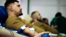 Донорство, що рятує життя: волинські нацгвардійці долучилися до здачі крові (фото)
