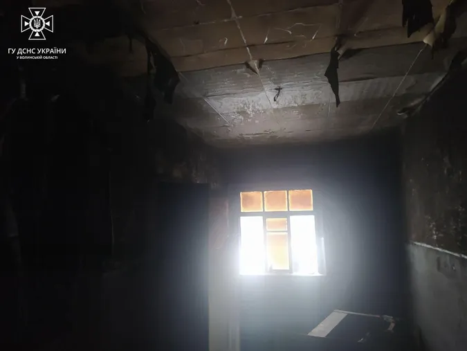Через несправну пічку у пожежі загинув 58-річний волинянин (фото, відео)
