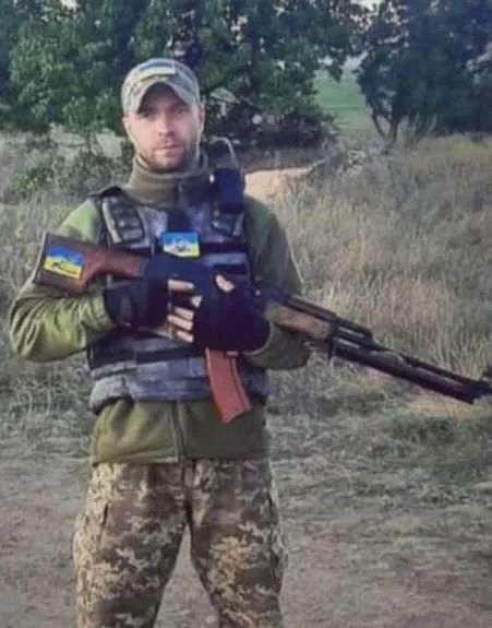 У Луцькому районі прощались із загиблим захисником Дмитром Стасем (фото)