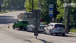 У Луцьку на Володимирській – аварія за участі маршрутки (відео)