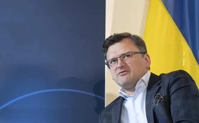 Білоруси теж мають потрапити під візові обмеження ЄС, – Кулеба