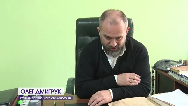 У Луцьку через ремонт квартири руйнується будинок (відео)