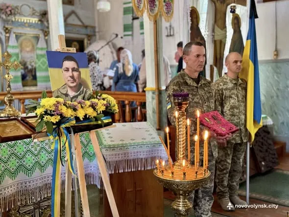 Пів року вважався зниклим: на Волині попрощалися з воїном Сергієм Шулєповим (фото)