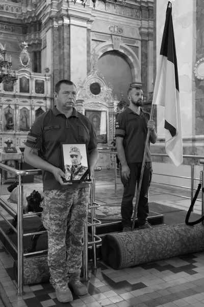 У Луцьку попрощалися із загиблим на Донеччині Миколою Сищиком (фото)