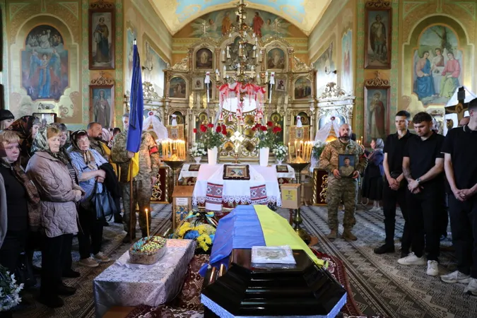У Луцькій громаді попрощалися з Героєм Віктором Кицуном (фото)