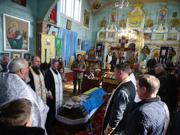 Загинув від ворожого дрона: на Волині попрощалися з воїном Сергієм Панасюком (фото)