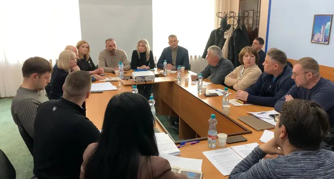 Колишнього «Слугу народу» Бондарука «попросили» з крісла голови постійної комісії Луцькради
