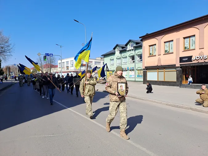 На Волині попрощались із Героєм Миколою Сахарчуком (фото)