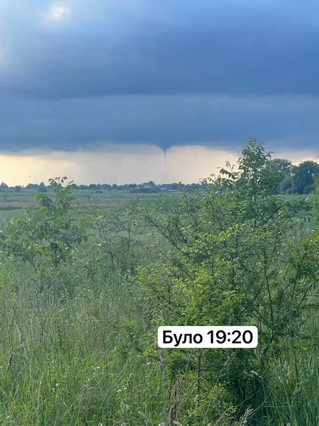 Поблизу Володимира помітили «торнадо»​​​​​​​ (фото, відео)