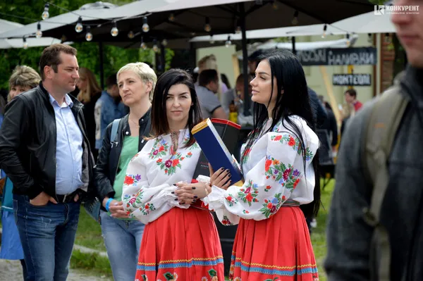 День 1: Чим частувалися та як розважалися містяни на Lutsk Food Fest (фото)
