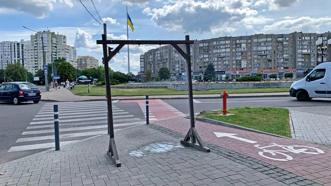 На вулицях Луцька з'явились вуличні душі: локації
