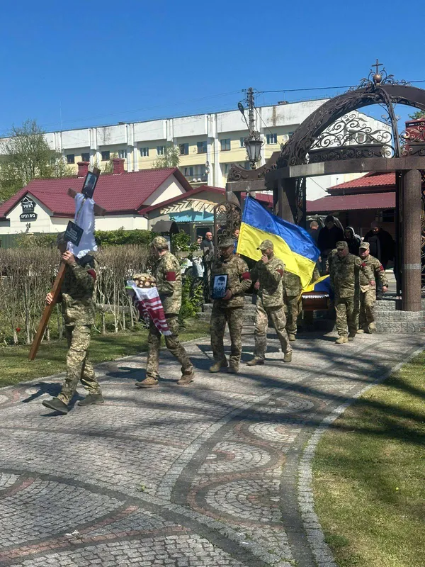 Навіки 28: на Волині попрощалися із загиблим Героєм Миколою Шевчуком (фото)