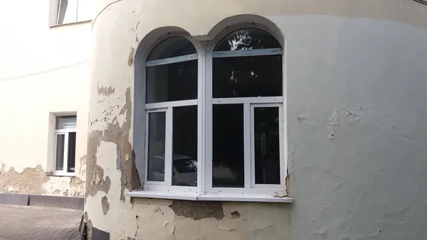 #Сім_сорок.  НедоРИГАний Луцьк: вікна