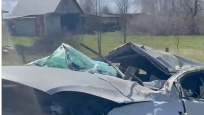 Від авто лишилися лише уламки: на Волині – страшна аварія (відео)